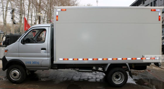 26000 Lb Delivery Box Truck High Strength Steel 7300mm Wheelbase